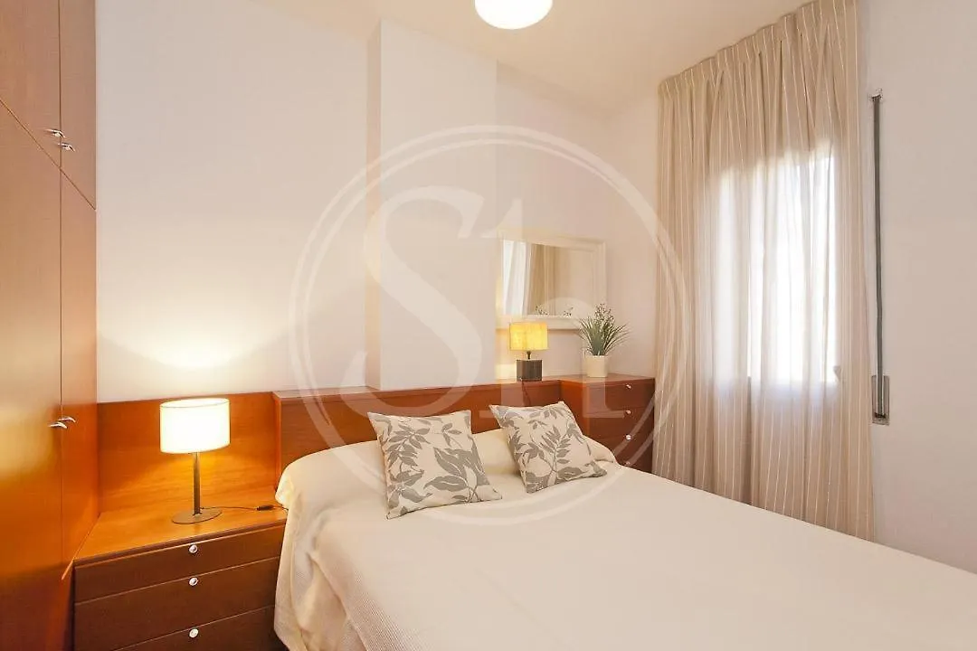 Bonito Apartamento En Monumental Barcelona 0*,  Spain